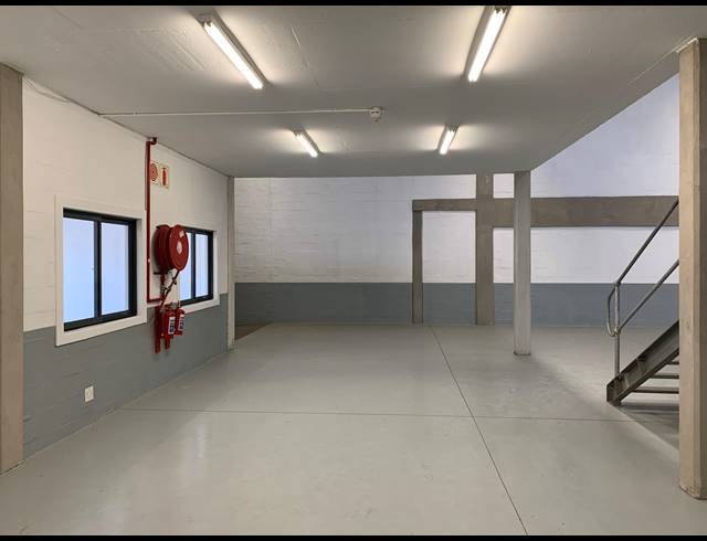 400M² FACTORY TO LET IN AIRPORT INDUSTRIA
